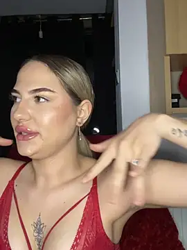 ScarlettMussee webcam