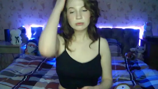 HoneyTangerine webcam