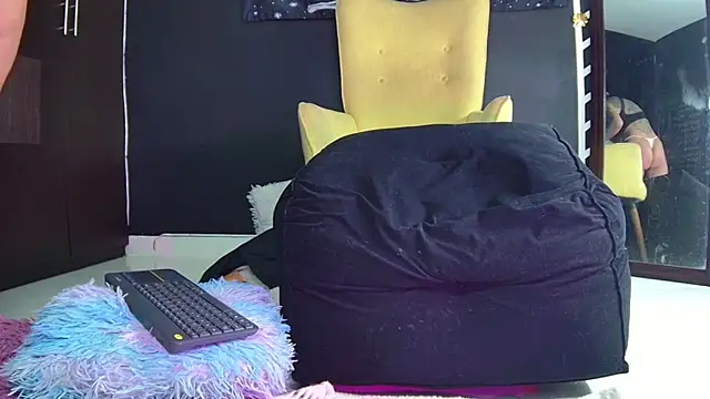 EvangelineCors webcam