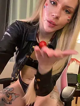 MistressMommyKate webcam