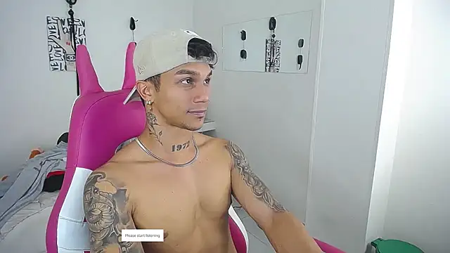 Leonard_Price webcam