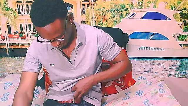 ebonytiger69 - EbonyTiger69's free webcam - UK Sex Cams