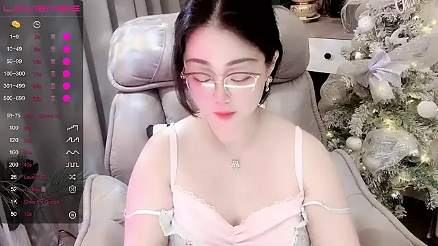 Monica-666888- webcam