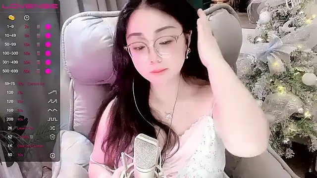 Monica-666888- webcam