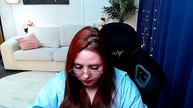 Hennessy_bunny webcam