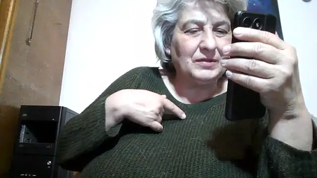 ExquisiteMature webcam