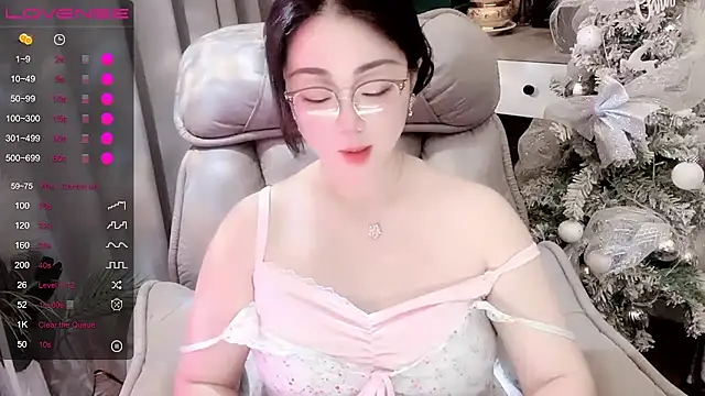 Monica-666888- webcam