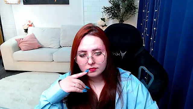 Hennessy_bunny webcam