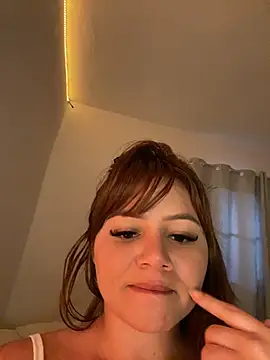 isisbennett (F young) - Siririca até gozar 💦😈