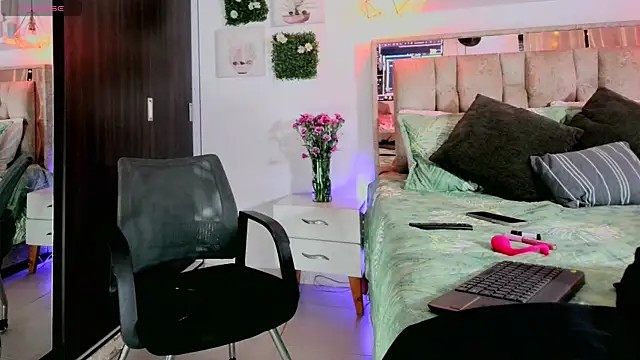 dulce_morrys (F young) - asshole