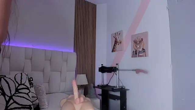 isabella_whiithe webcam