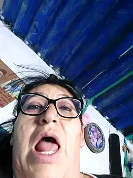 clarita_01 - Clarita_01's free webcam - UK Sex Cams