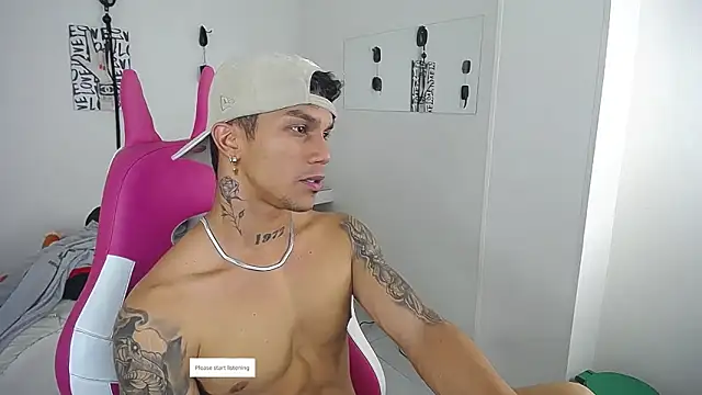 Leonard_Price webcam