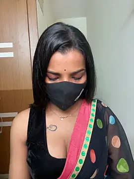 Webcam Model (its_ur_flora)  is live.Free join now!