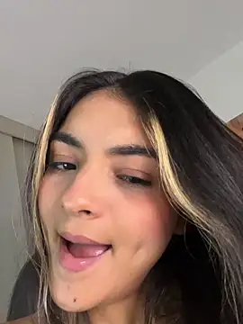 Cat2525 live sex cam