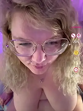 CurvyAnonymousGirl89 webcam