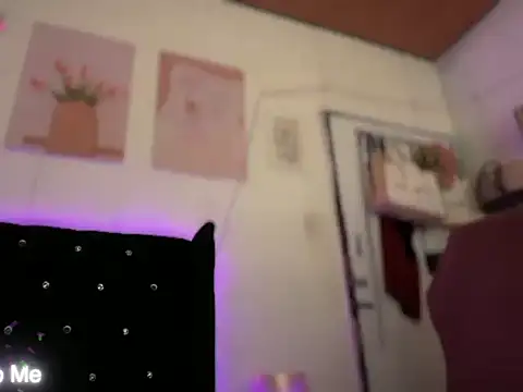 NaughtyJedGirl webcam