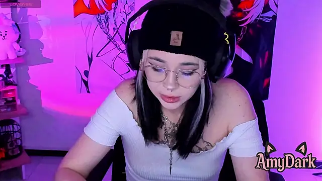 _AmyDark webcam