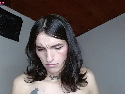 Scarlett_crastrawberry webcam