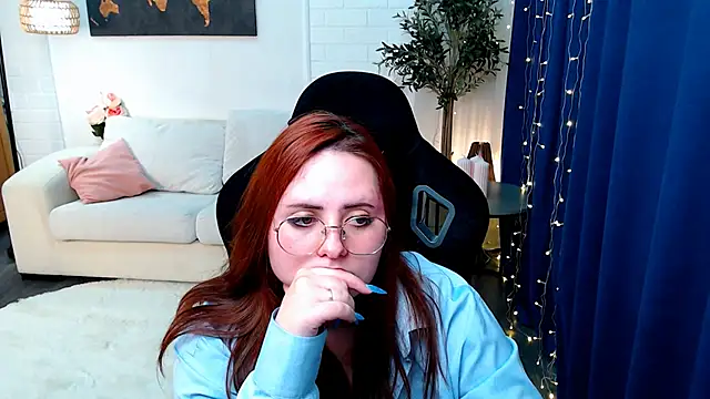 Hennessy_bunny webcam