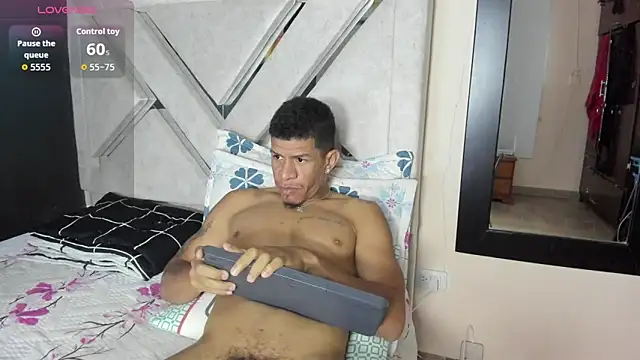 antonio_aguilarx webcam