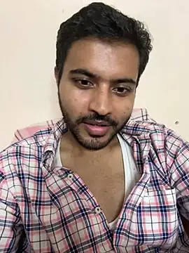 Sweetloverr28 webcam