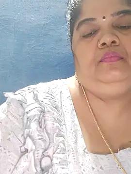 tamilthanushri webcam