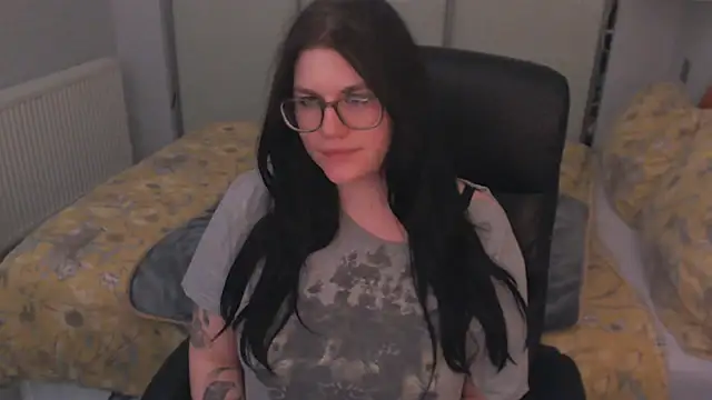 GothSuccubusBabe webcam