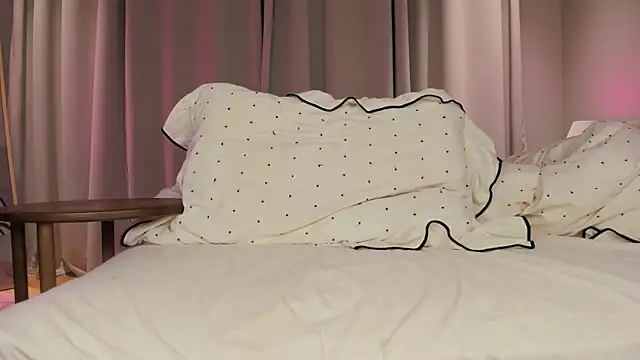 sashaloveyou - Sashaloveyou's free webcam - UK Sex Cams