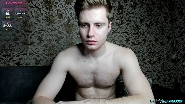 Maxhornyblondieman webcam