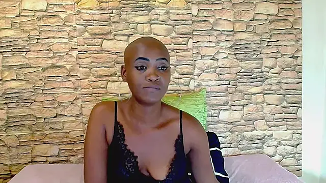 EbonyOlive69 webcam