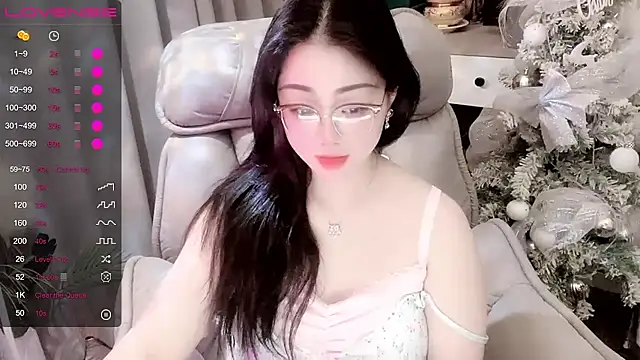 Monica-666888- webcam