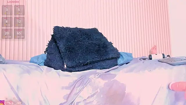 emily_campbell_ webcam