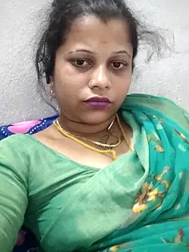 sweetqueen143 Stripchat cam model