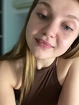 Emaline_Fane webcam