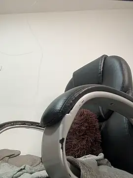 EMILIIA_RICHTER__ webcam