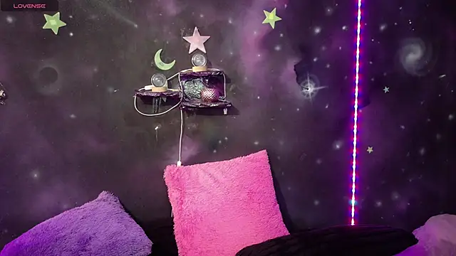 valentinarojass_ - ValentinaRojass_'s free webcam - UK Sex Cams