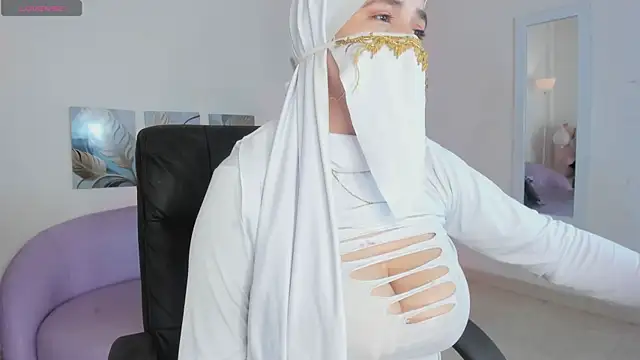 salma_isawwii (F young) - doggy  no panty