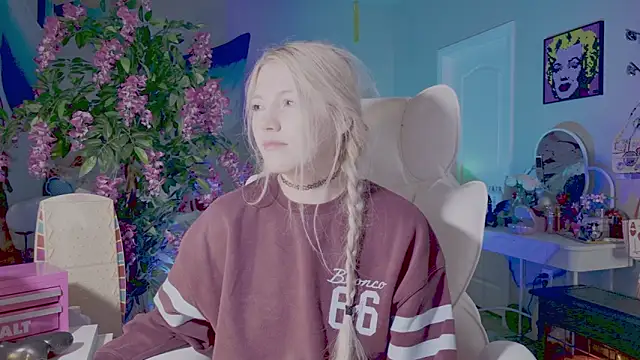 talulaa - Talulaa's free webcam - UK Sex Cams