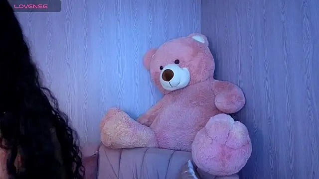 bella_vibess_s webcam