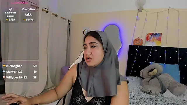 samiraawada (F young) - 🍒BOOBS IN OIL 🍒