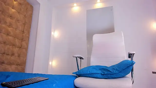 violet_giraldo webcam