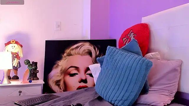 Charlotte11-11 webcam