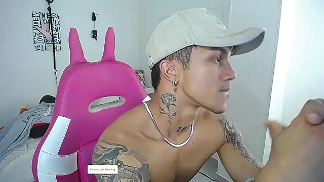 Leonard_Price webcam