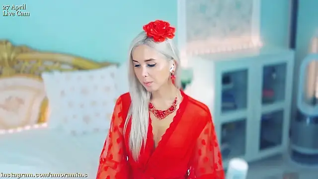 Amoramias live sex cam