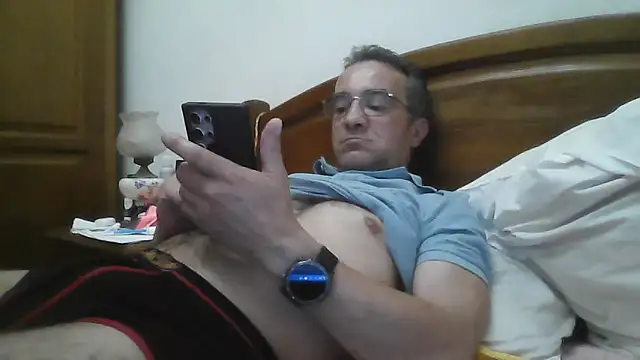 rochinha73 (M mature) - Ser  Obdiente até...(GOZAR)