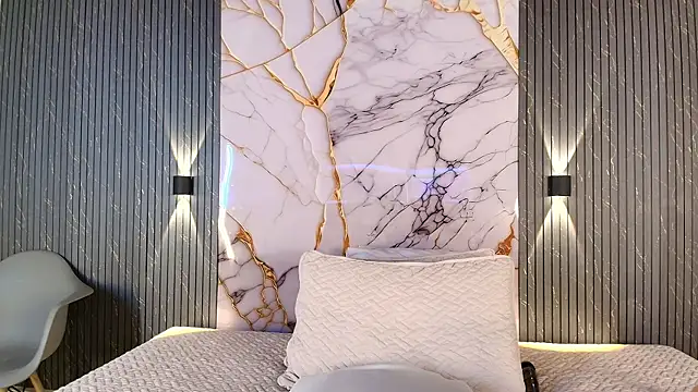 big_tits_in_your_face webcam