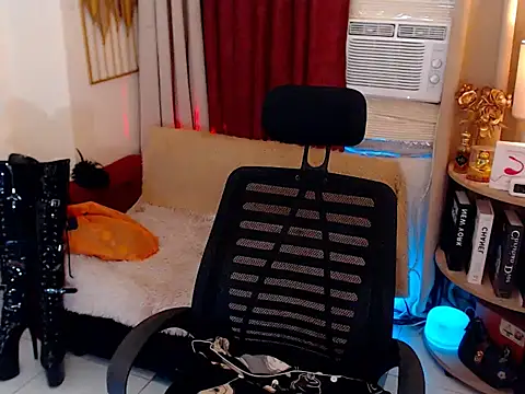 kyline_wiills (T young) - BIG LOAD CUM WITH MY BOOTS AND SELF SUCK