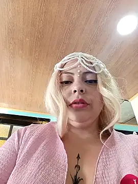 madelaine- live sex cam