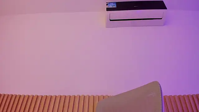 OliviaSweett live sex cam